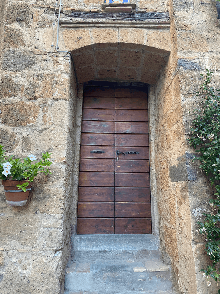 Door Civita 