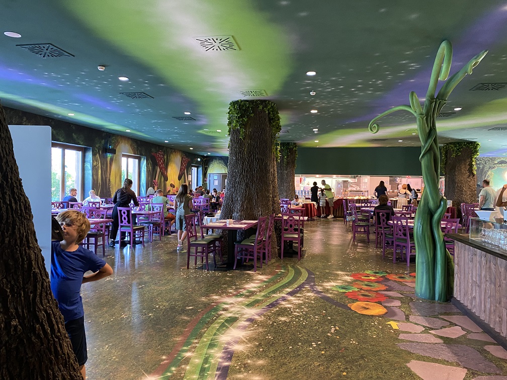 Gardaland hotel  breakfast room